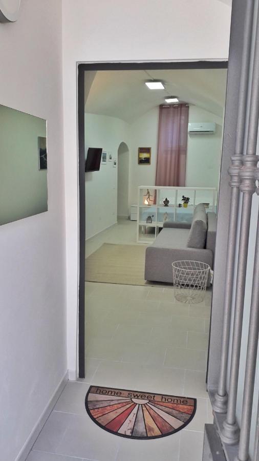 Apartamento Max In Center Parking Privato Nel Prezzo San Remo Exterior foto