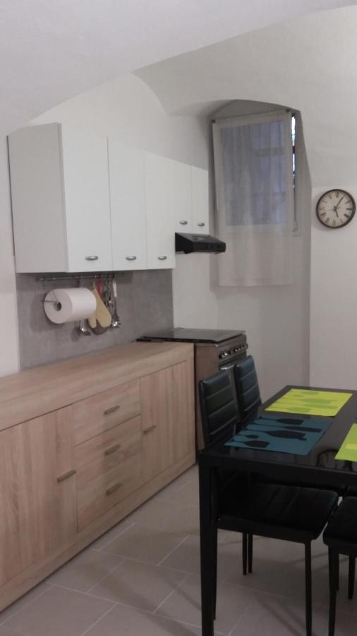 Apartamento Max In Center Parking Privato Nel Prezzo San Remo Exterior foto
